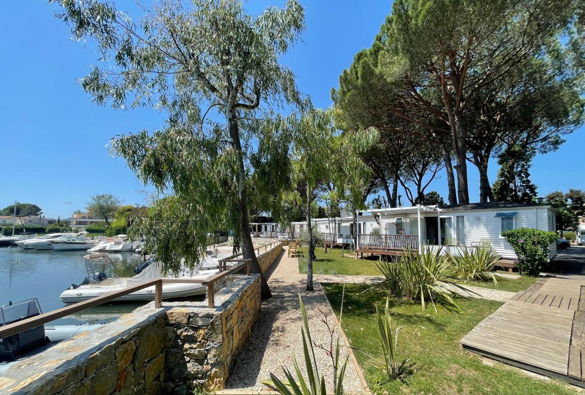 Camping Les Cigales Hotell Mandelieu Eksteriør bilde